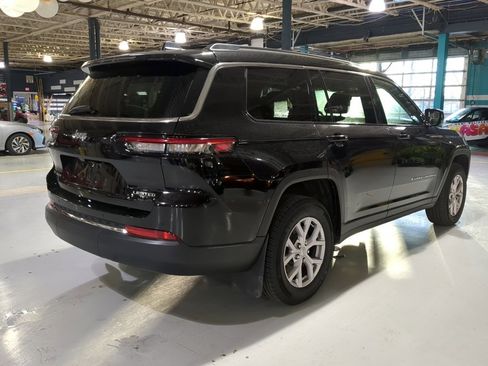 Used 2022 Jeep Grand Cherokee L Limited image 7