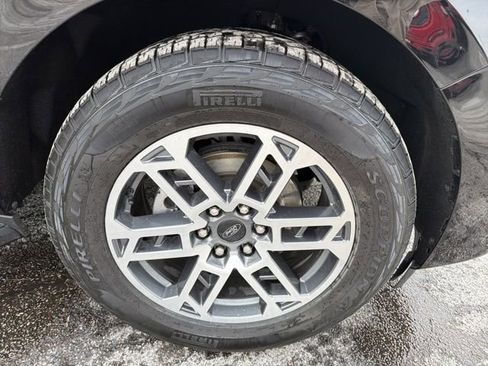 Used 2025 Ford Expedition Active image 2