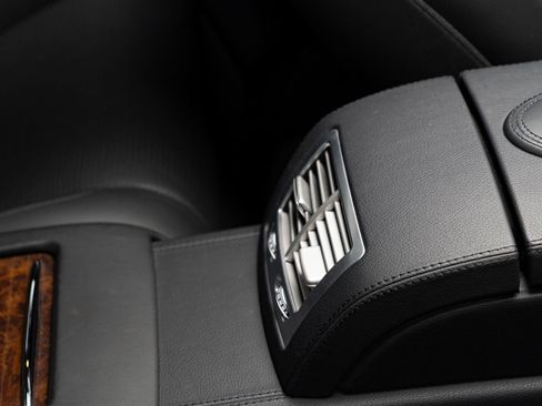 Used 2012 Mercedes-Benz CL 63 AMG image 54