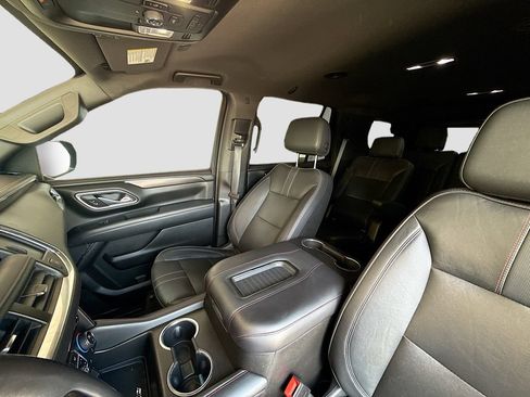 Used 2021 Chevrolet Tahoe RST w/ Luxury Package AWD/4WD image 23