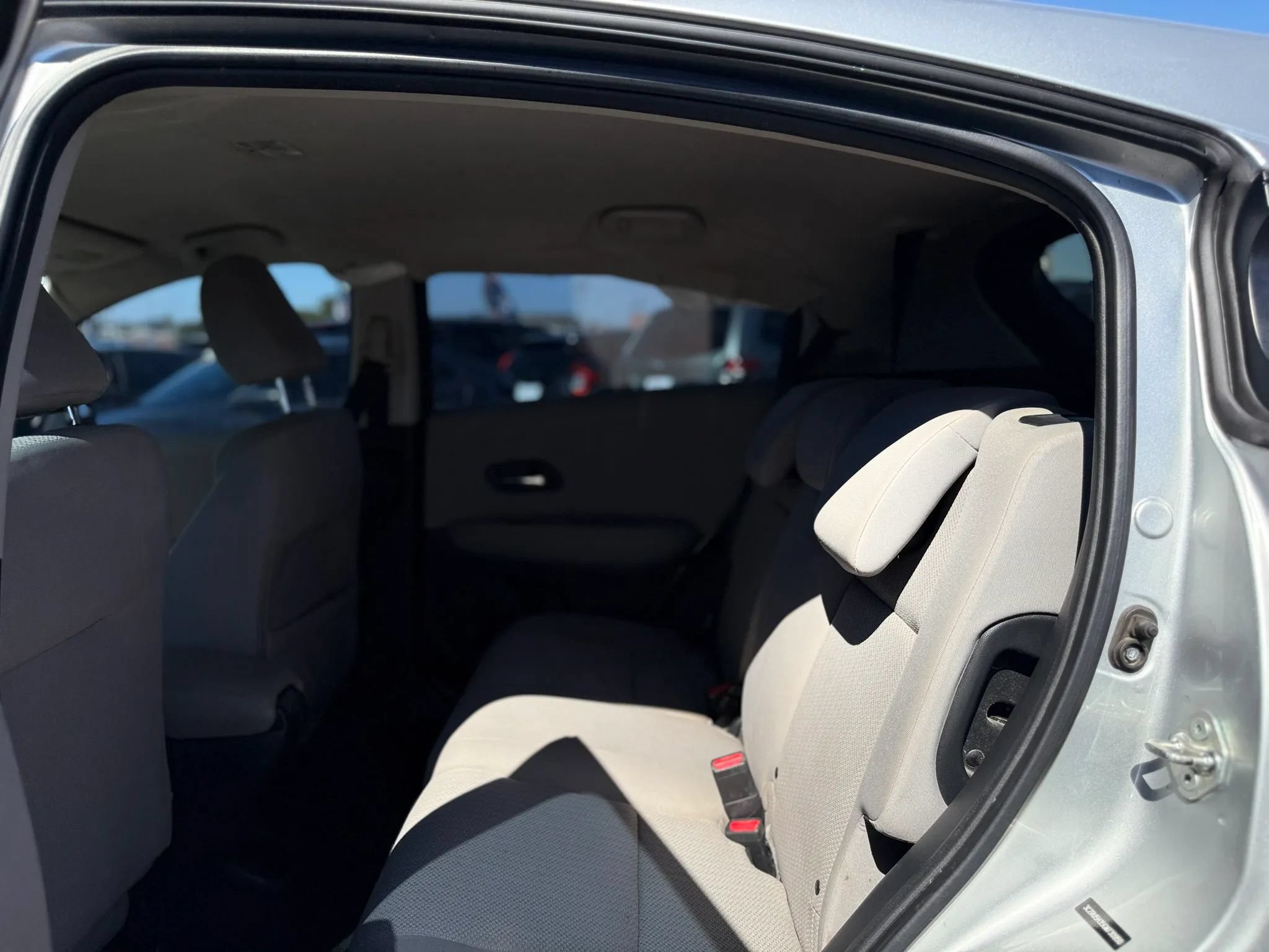 Used 2016 Honda HR-V LX image 19