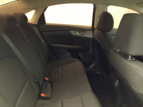 Used 2019 Kia Forte LXS FWD image 19