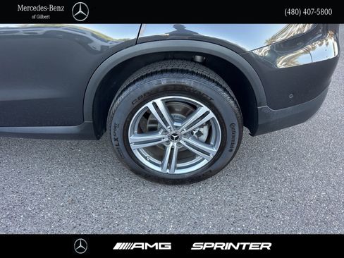 Used 2021 Mercedes-Benz GLC 300 4MATIC w/ Premium Package image 8