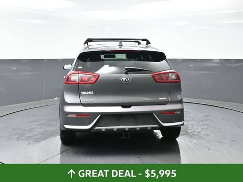 Used 2018 Kia Niro LX FWD image 11