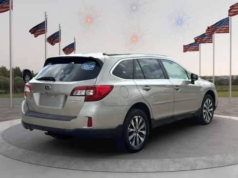 Used 2016 Subaru Outback 3.6R Limited AWD/4WD image 6