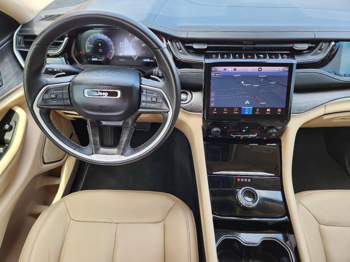 Used 2022 Jeep Grand Cherokee Limited RWD image 48