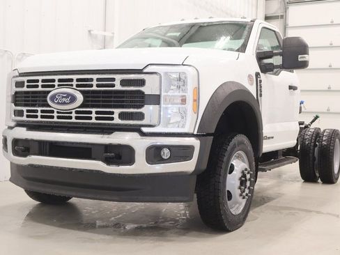 New 2026 Ford F550 4x4 Regular Cab Super Duty image 4