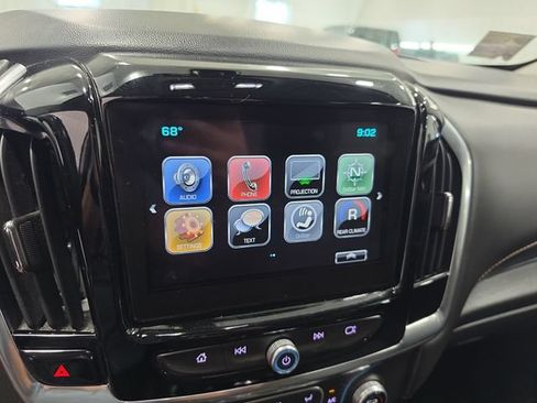 Used 2018 Chevrolet Traverse LT AWD/4WD image 8
