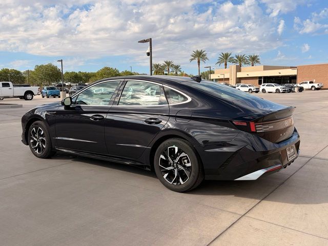 Used 2025 Hyundai Sonata SEL FWD image 9