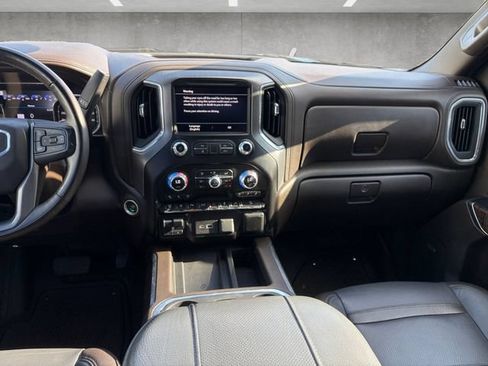 Used 2023 GMC Sierra 2500 Denali w/ Denali Ultimate Package AWD/4WD image 3
