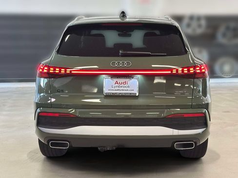 Used 2025 Audi Q5 Premium Plus w/ Premium Plus AWD/4WD image 5