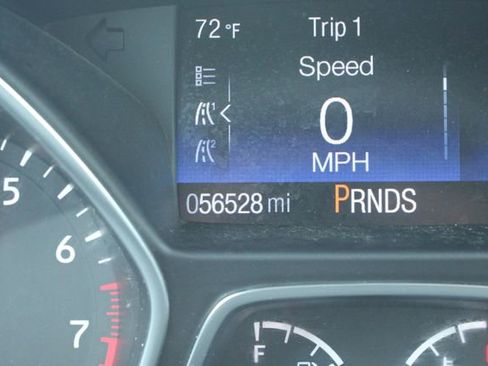 Used 2017 Ford Escape SE FWD image 25