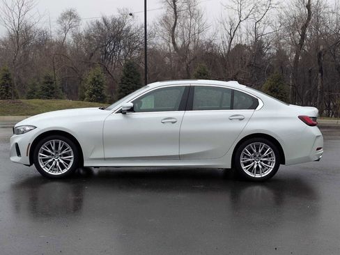 Used 2024 BMW 330i xDrive Sedan w/ Convenience Package image 11