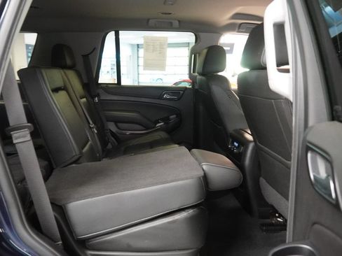 Used 2020 Chevrolet Tahoe LT w/ Luxury Package AWD/4WD image 35