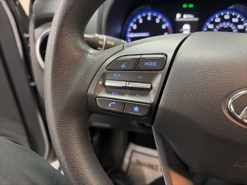 Used 2022 Hyundai Kona SE image 19