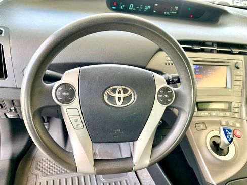 Used 2014 Toyota Prius Two FWD image 28
