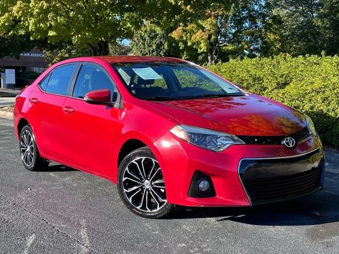Used 2014 Toyota Corolla S FWD image 2