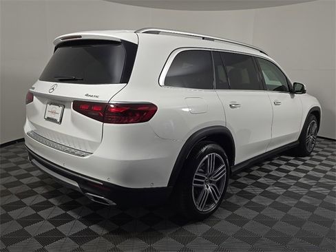 Certified 2025 Mercedes-Benz GLS 450 4MATIC image 7