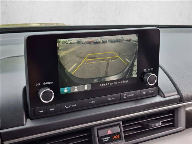 Used 2023 Honda Pilot LX image 19
