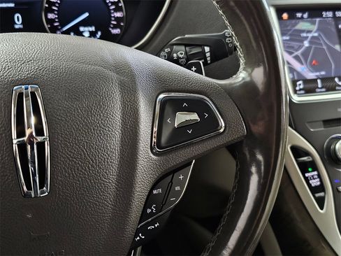 Used 2018 Lincoln MKX Reserve w/ Luxury Package image 34