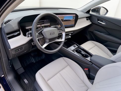 New 2026 Audi Q3 quattro 2.0T AWD/4WD image 4