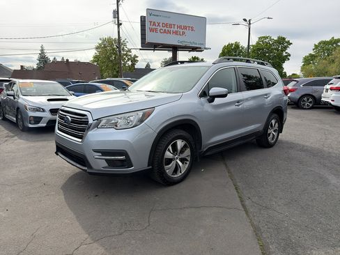 Used 2019 Subaru Ascent Premium AWD/4WD image 2