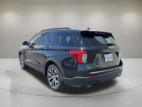 Certified 2022 Ford Explorer ST-Line RWD image 4