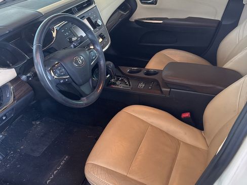 Used 2013 Toyota Avalon XLE Touring image 3