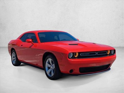 Used 2021 Dodge Challenger SXT RWD image 3