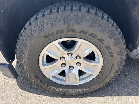 Used 2017 Chevrolet Silverado 1500 LT w/ All Star Edition RWD image 12