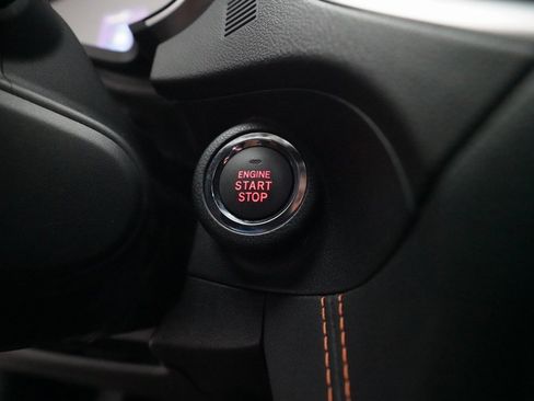 Used 2022 Subaru Crosstrek 2.0i Premium w/ Moonroof Package image 31