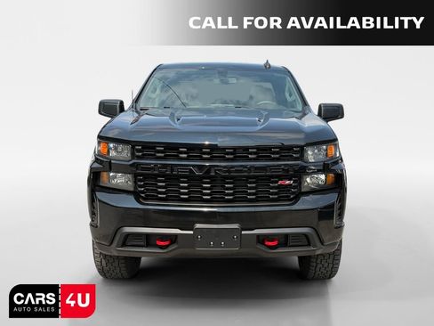 Used 2021 Chevrolet Silverado 1500 Custom Trail Boss w/ Midnight Edition AWD/4WD image 2