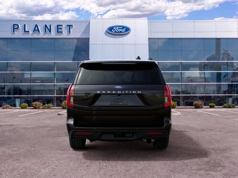 New 2027 Ford Expedition Active RWD image 9