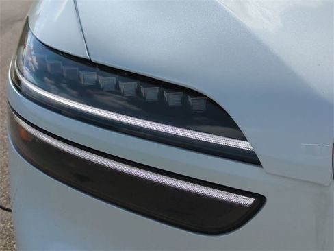 New 2026 Genesis GV70 2.5T Advanced image 9