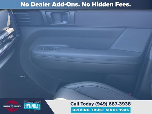 Certified 2025 Hyundai Santa Fe Calligraphy FWD image 21
