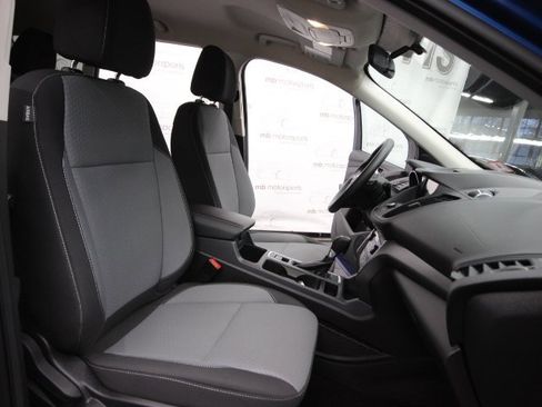 Used 2017 Ford Escape SE w/ Equipment Group 201A image 25