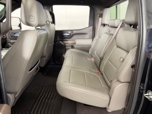 Used 2021 Chevrolet Silverado 1500 LT w/ Convenience Package II AWD/4WD image 32