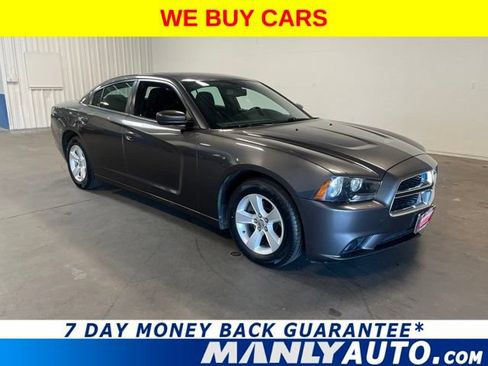 Used 2014 Dodge Charger SXT RWD image 1