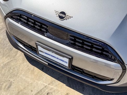 New 2026 MINI Cooper 2-Door Hardtop FWD image 10