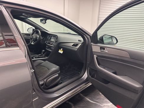 Used 2018 Hyundai Sonata Sport image 8