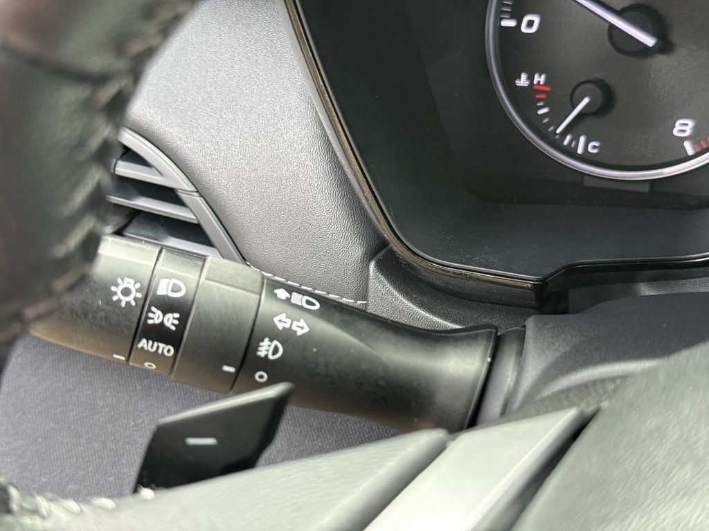 Used 2020 Subaru Outback Premium AWD/4WD image 38