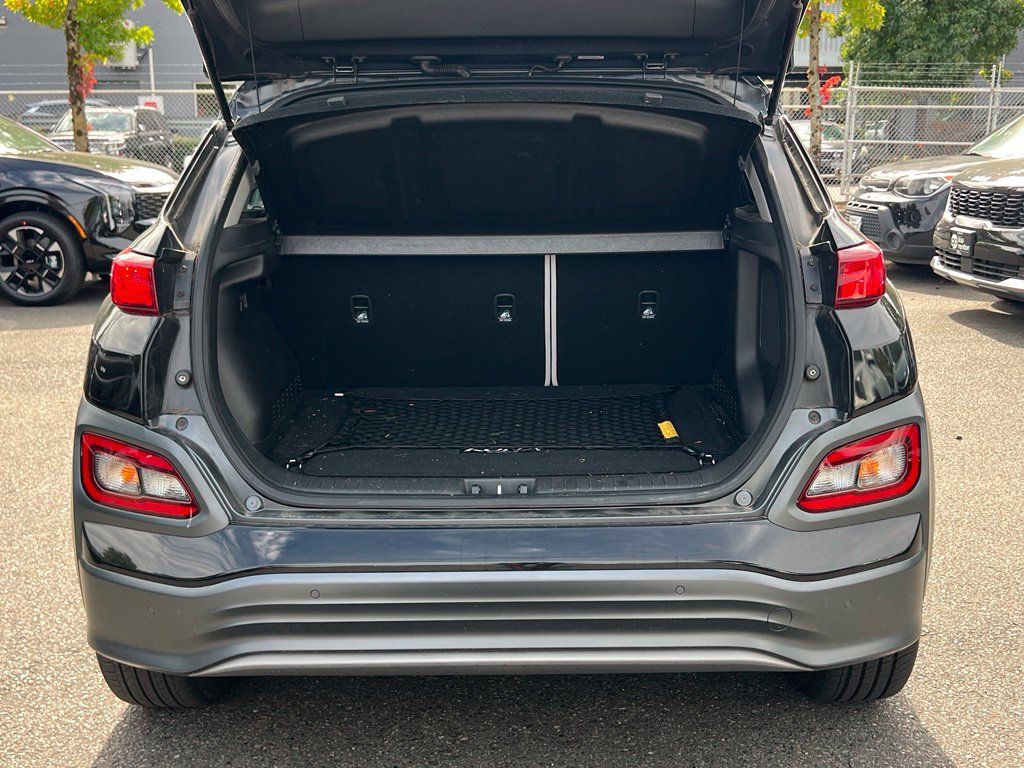 Used 2021 Hyundai Kona Ultimate w/ Cargo Package FWD image 8