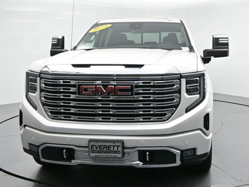 Used 2024 GMC Sierra 1500 Denali w/ Denali Reserve Package AWD/4WD image 2