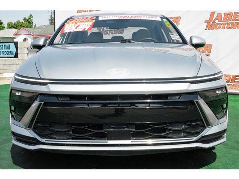 Used 2025 Hyundai Sonata SEL FWD image 3