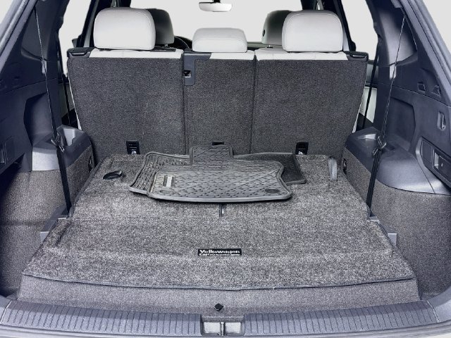 Used 2021 Volkswagen Tiguan SE R-Line w/ 3rd Row Seat Package AWD/4WD image 25