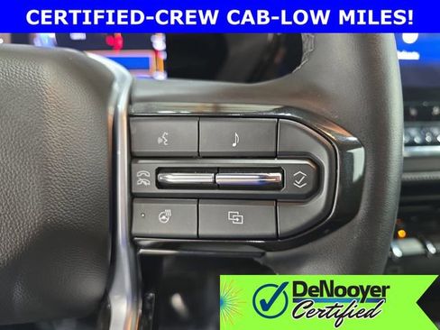 Used 2023 Chevrolet Colorado LT w/ LT Convenience Package III image 17