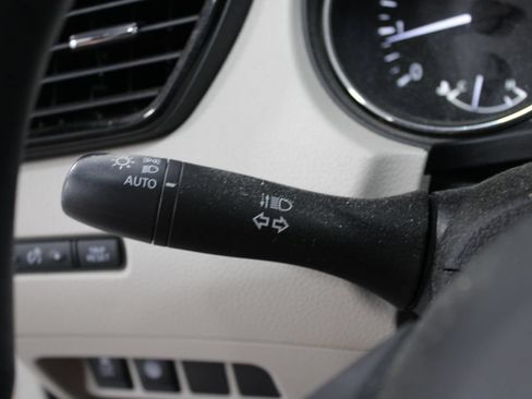 Used 2020 Nissan Rogue Sport SV FWD image 22