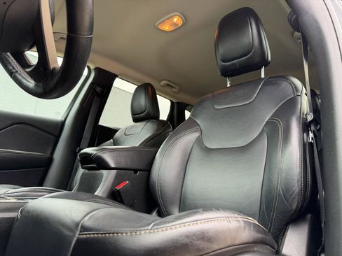 Used 2014 Jeep Cherokee Limited AWD/4WD image 11