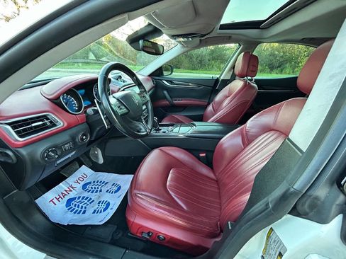 Used 2017 Maserati Ghibli image 12