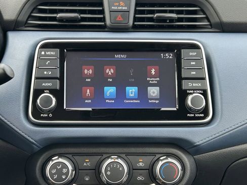 New 2025 Nissan Versa SV w/ Trunk Package image 12